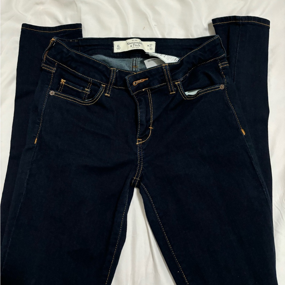 Abercrombie & Fitch dark wash skinny jeans size 4 Long